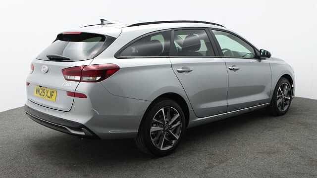 Hyundai i30 1.5 T-GDi MHEV Premium Tourer 5dr Petrol Hybrid Manual Euro 6 (s/s) (140 ps)
