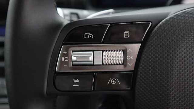 Hyundai INSTER Long Range 49kWh 02 SUV 5dr Electric Auto (115 ps) Buttermilk Yellow