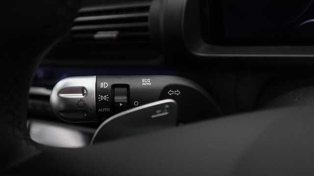 Hyundai INSTER Long Range 49kWh 02 SUV 5dr Electric Auto (115 ps) Buttermilk Yellow