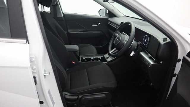Hyundai KONA 1.6 h-GDi Advance SUV 5dr Petrol Hybrid DCT Euro 6 (s/s) (129 ps) White