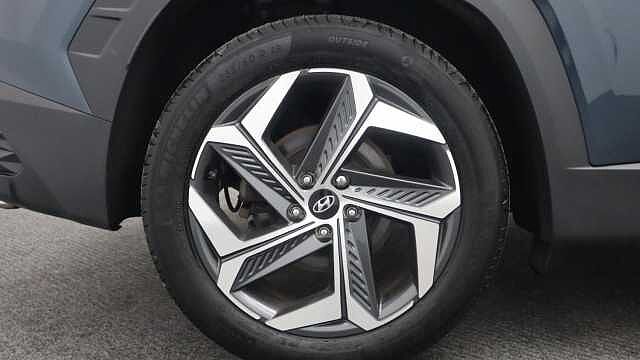 Hyundai TUCSON 1.6 h T-GDi 13.8kWh Ultimate SUV 5dr Petrol Plug-in Hybrid Auto 4WD Euro 6 (s/s)