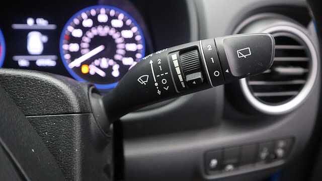 Hyundai KONA 1.0 T-GDi Play SUV 5dr Petrol Manual Euro 6 (s/s) (120 ps)