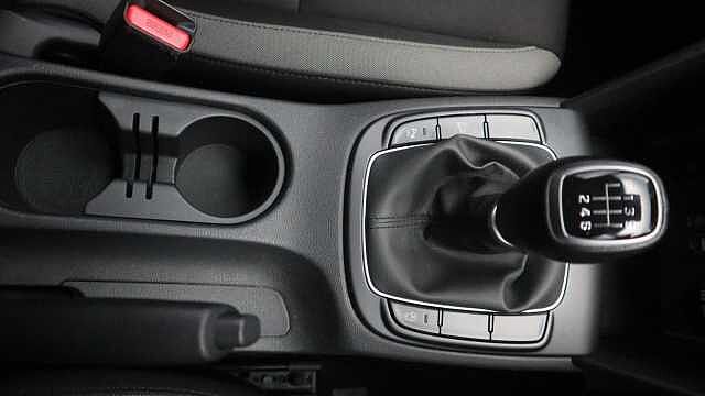 Hyundai KONA 1.0 T-GDi Play SUV 5dr Petrol Manual Euro 6 (s/s) (120 ps)