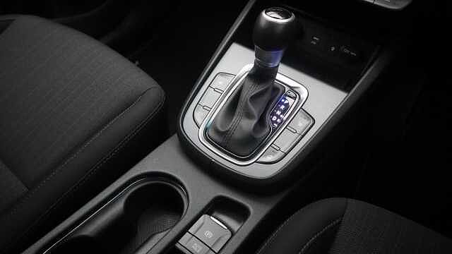 Hyundai KONA 1.6 h-GDi Premium SUV 5dr Petrol Hybrid DCT Euro 6 (s/s) (141 ps)