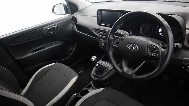 Hyundai i10 1.2 SE Connect Hatchback 5dr Petrol Manual Euro 6 (s/s) (84 ps)