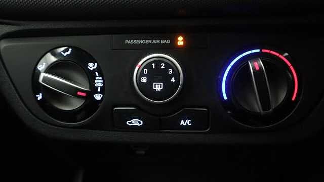 Hyundai i10 1.2 SE Connect Hatchback 5dr Petrol Manual Euro 6 (s/s) (84 ps)