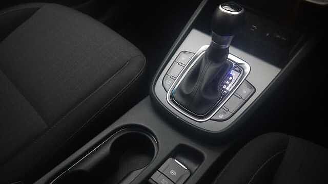 Hyundai KONA 1.6 h-GDi Premium SUV 5dr Petrol Hybrid DCT Euro 6 (s/s) (141 ps)