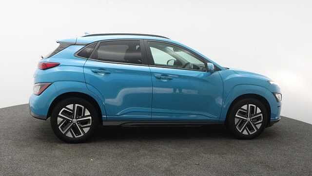 Hyundai KONA 64kWh Premium SUV 5dr Electric Auto (10.5kW Charger) (204 ps)