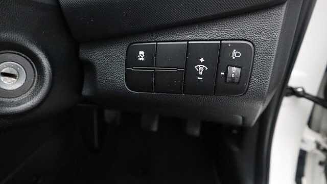 Hyundai i10 1.0 SE Hatchback 5dr Petrol Manual Euro 6 (66 ps)