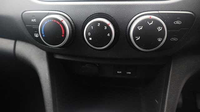 Hyundai i10 1.0 SE Hatchback 5dr Petrol Manual Euro 6 (66 ps)