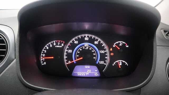 Hyundai i10 1.0 SE Hatchback 5dr Petrol Manual Euro 6 (66 ps)