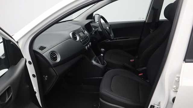 Hyundai i10 1.0 SE Hatchback 5dr Petrol Manual Euro 6 (66 ps)
