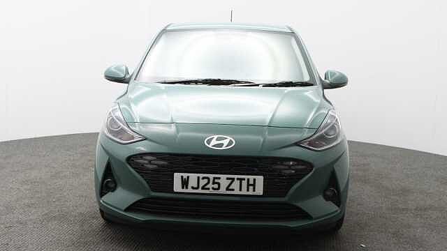 Hyundai i10 1.0 Premium Hatchback 5dr Petrol Auto Euro 6 (s/s) (63 ps)