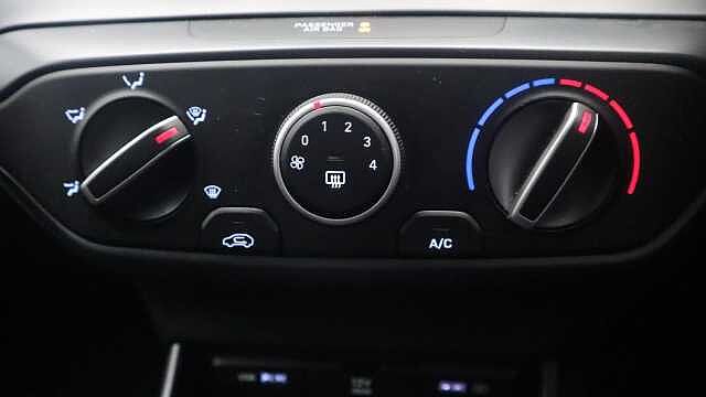 Hyundai i20 1.0 T-GDi MHEV SE Connect Hatchback 5dr Petrol Hybrid DCT Euro 6 (s/s) (100 ps)