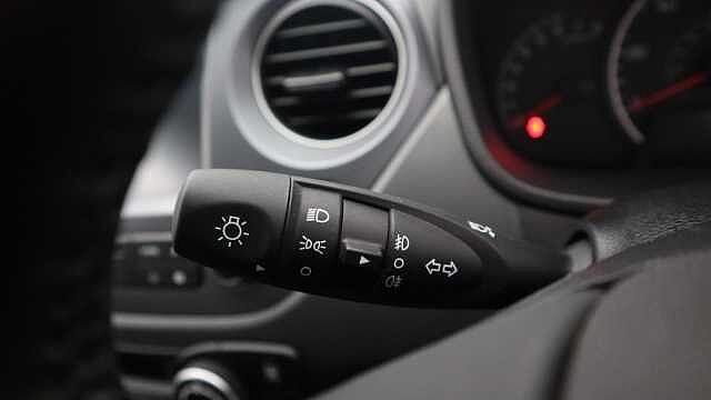 Hyundai i10 1.2 Premium Hatchback 5dr Petrol Manual Euro 6 (87 ps)