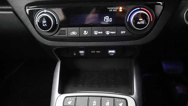 Hyundai I10 1.2 Premium Hatchback 5dr Petrol Auto Euro 6 (s/s) (79 ps) Grey