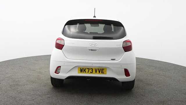 Hyundai i10 1.2 Premium Hatchback 5dr Petrol Manual Euro 6 (s/s) (84 ps)