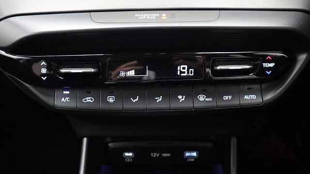 Hyundai i20 1.0 T-GDi Premium Hatchback 5dr Petrol DCT Euro 6 (s/s) (100 ps)