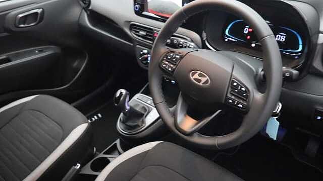 Hyundai i10 1.0 Advance Hatchback 5dr Petrol Auto Euro 6 (s/s) (63 ps)