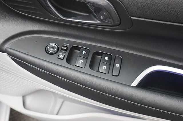 Hyundai i20 1.0 T-GDi Tech Line Hatchback 5dr Petrol Manual Euro 6 (s/s) (90 ps)