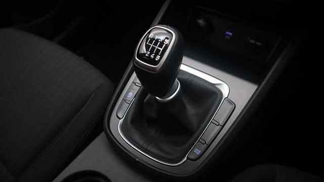 Hyundai KONA 1.0 T-GDi MHEV SE Connect SUV 5dr Petrol Hybrid Manual Euro 6 (s/s) (120 ps)