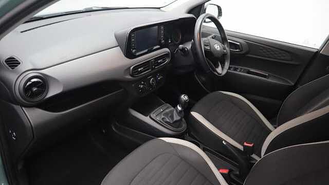 Hyundai i10 1.2 SE Connect Hatchback 5dr Petrol Manual Euro 6 (s/s) (84 ps)